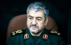 فرمانده کل سپاه: در ۴ دهه گذشته با کاهش ۳۶ درصدی فقر در ایران مواجه بودیم