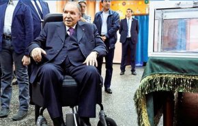 بازگشت بوتفلیقه به الجزایر پس از دو هفته سفر درمانی در ژنو
