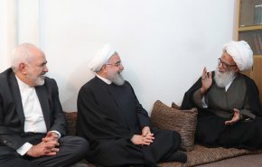 رئیس‌جمهور در دیدار آیت‌الله بشیرنجفی: صدور روادید رایگان می‌شود