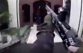 نيوزيلندا تتهم مراهقا بتوزيع البث المباشر للاعتداء على المسجدين