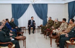 النياشين تلمع في دمشق 'الشمال والشرق إلى حسم'