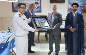 فرمانده نیروی دریایی ارتش از پایگاه دریایی پسابندر بازدید کرد
