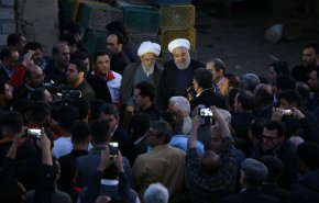 دولت با همه توان‌ در کنار و در خدمت مردم است/ به خسارت دیدگان کمک بلاعوض و وام خواهیم داد