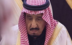 پادشاه سعودی برای شرکت در نشست سران اتحادیه عرب وارد تونس شد

