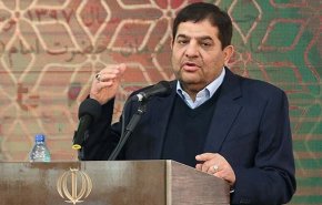 مقام معظم رهبری ۱۰۰۰۰ بسته لوازم خانگی به سیل زدگان لرستان هدیه دادند 