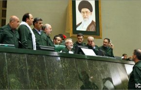شما یک دولت دزد هستید/ قراردادن سپاه پاسداران جزء گروه‌های تروریستی نشان‌گر عمق جهالت رژیم آمریکا است/ پشتیبان پاسداران خواهیم بود