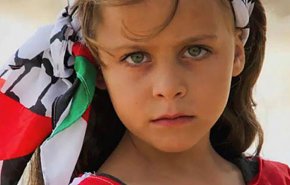 بالفيديو... أصغر صحفية على شاشة العالم