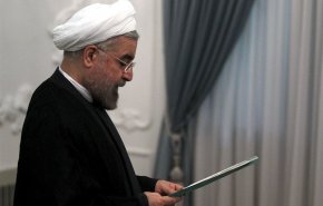 نخستین جلسه مشترک روحانی و فرمانده جدید سپاه برگزار شد
