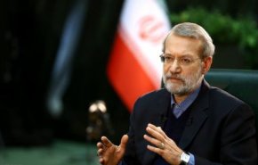 لاریجانی: عربستان و امارات ظرفیت فروش بیشتر نفت را ندارند/آمریکا به دنبال نفت ونزوئلا است
