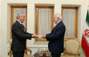 سفیر جدید تاجیکستان رونوشت استوارنامه خود را تقدیم ظریف کرد
