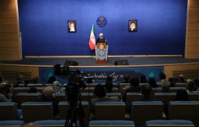 هیچ توطئه داخلی و خارجی نمی‌تواند عزم و روحیه مسئولین  دولت را برای خدمت رسانی به مردم بشکند/ روزهای کنونی، امتحان بزرگ الهی برای همه ما است
