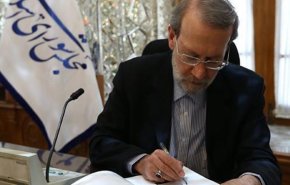 لاریجانی: ثبت سفارش بدون انتقال ارز مغایر قانون است

