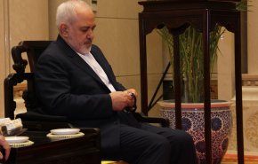 ظریف وارد پکن شد
