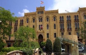 رئيس بلدية بيروت يطرد نائبه!