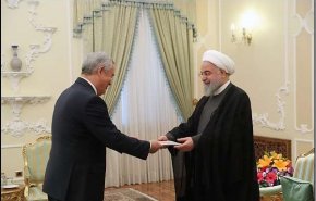 تقدیم استوارنامه سفیر جدید تاجیکستان به 'روحانی'