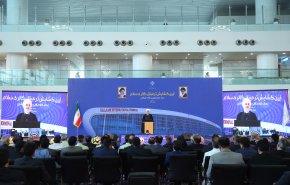 ملت ایران پیروز جنگ اراده ها خواهد بود/ رشد منفی اقتصادی تا پایان سال مثبت خواهد شد