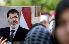 یورش نیروهای امنیتی مصر به زادگاه «محمد مرسی»
