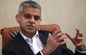 ترامپ یک کودک 6 فوت و 3 اینچی است
