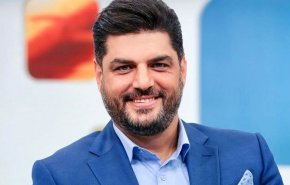 کری خوانی هنرمند استقلالی برای ماجرای لوگوی پرسپولیسی‌ها+عکس