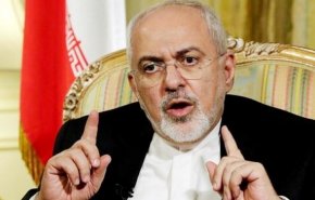 دلار سلاح جنگ اقتصادی آمریکا شده است/ آمریکا به دنبال ناامن کردن تنگه هرمز برای ایران است/ نمی‌توان تنگه هرمز را برای ایران ناامن کرد و برای دیگران امن / درباره مسایل دفاعی خود مذاکره نمی‌کنیم