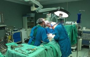 أطباء يزيلون 1.6 كيلو مجوهرات من معدة سيدة!