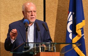 زنگنه: تولید بنزین یورو 5 در کشور بزودی به ۷۴ میلیون لیتر می‌رسد