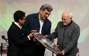 ظریف: افتخار می‌کنم که به خاطر مردم ایران تحریم شدم
