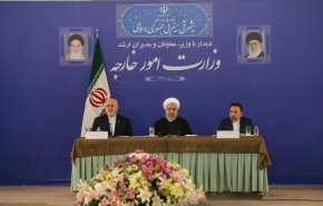 تعامل گسترده با جهان توصیه رهبری و تصمیم نظام است/ دروغ بزرگ ایران هراسی را زدودیم/ همه ما پاسدار و همه ما ظریف هستیم
