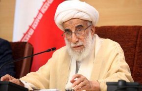 آیت‌‌الله جنتی:‌ مسؤولین درباره انباشت سرمایه‌ها در بانک‌ها پاسخ دهند