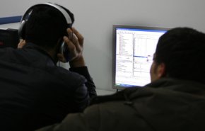مناقصة التنصّت: إسرائيل بيننا!
