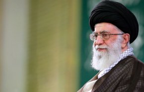 پیام مقام معظم رهبری همزمان با روز عرفه به 18 زبان منتشر می شود