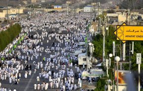 يا حبّذا حجٌّ يُوحّدُ شملَنا