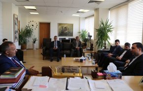 القنصل الايراني ومحافظ السليمانية يبحثان بشأن تطوير العلاقات الاقتصادية