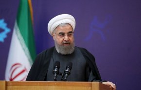 فیلم| رئیس‌جمهور: اگر کسی بخواهد با حسن روحانی عکس بگیرد باید همه تحریم‌ها را بردارد