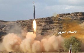 شلیک موشک یمنی به تجمع مزدوران سعودی