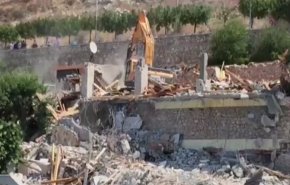 بالفيديو.. هدم مطعم اعتدى صاحبه على زبون ملياردير