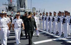 سرلشکر باقری از پایگاه دریایی منطقه شانگهای بازدید کرد