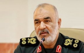 فرمانده سپاه برای افتتاح طرح‌های محرومیت‌زدایی به خراسان شمالی سفر کرد
