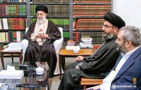 تصویری منتشر نشده از رهبرانقلاب، سید حسن نصرالله و شهید عماد مغنیه
