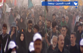 تحت شعار 'حب الحسين يجمعنا' انطلق الزوار نحو كربلاء
