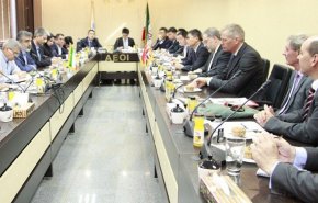 نشست هماهنگی مدرن سازی راکتور آب سنگین اراک برگزار شد