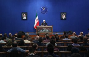 روحانی: توطئه‌های آمریکا و ارتجاع منطقه علیه ایران پایان یافته است/ ترامپ یا رئیس جمهور دیگر فرقی نمی‌کند، شرط ما برداشتن تحریم‌هاست/ به سوی نفتکش ایرانی راکت شلیک شده است