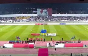 تماشاگران بحرینی ازکدام دستاورد تمدنی خود این گونه دفاع می کنند؟ + فیلم