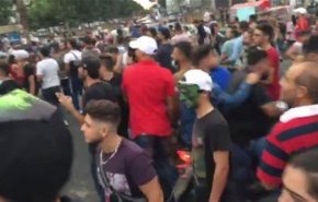 تیراندازی به سوی معترضین لبنانی در طرابلس/  2 نفر کشته و 7 نفر زخمی شدند + فیلم