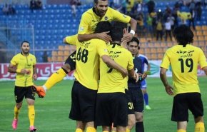 بازگشت سپاهان به صدر در سیرجان/ سپاهان 2 گل گهر 0