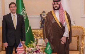 دیدار وزیر دفاع آمریکا با معاون وزیر دفاع سعودی در ریاض
