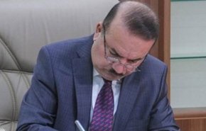 وزارت کشور عراق با توزیع آب و غذا میان معترضان خواستار اعتراض مسالمت‌آمیز شد