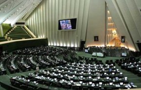 فریاد «مرگ بر امریکا» در صحن علنی مجلس طنین انداز شد