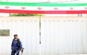 واکنش سیاستمدار عراقی به حمله معترضان به کنسولگری ایران در کربلا