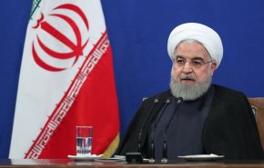 روحانی: تکمیل طرحهای در دست اجرا، استان یزد را متحول می کند/ اجرای برنامه های تأمین آب آشامیدنی یزد برای 30 سال آینده را با قوت ادامه می دهیم/  افتتاح کارخانه آهن اسفنجی چادرملو